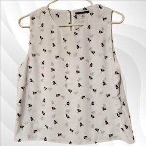 2/$30 NWOT T Tahari White Sleeveless Blouse M